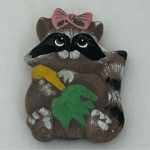 Vintage Raccoon magnet cute girl raccoon in pink bow eating corn cob 70s MCM